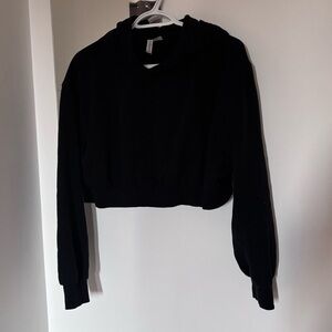 H&M Cropped Hoodie in Black